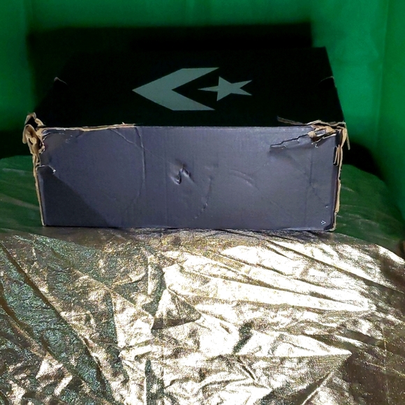 CONVERSE CTAS HI SZ 6 BOYS/8 WOMEN - Picture 9 of 9